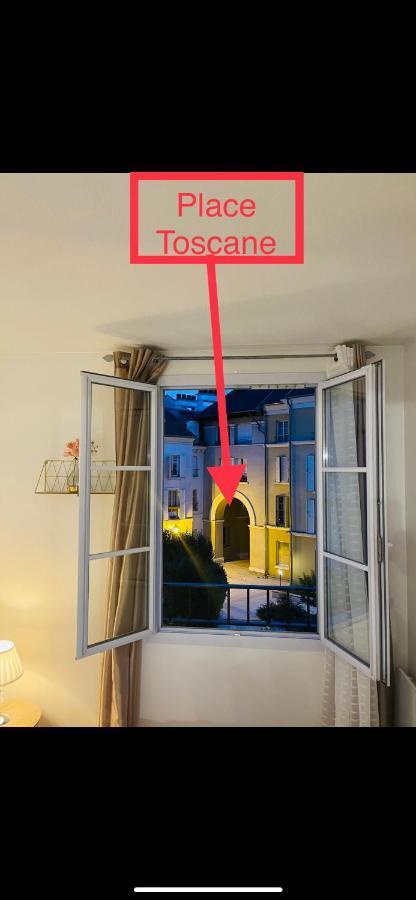 Appartement Place Toscane Serris Eksteriør billede