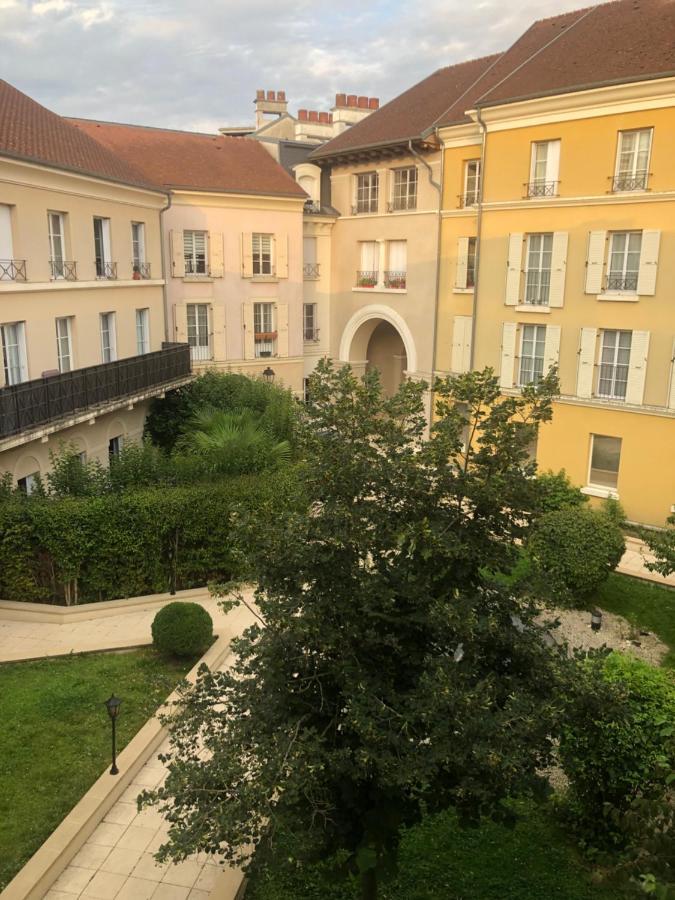 Appartement Place Toscane Serris Eksteriør billede